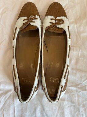 Stuart Weitzman Brown and White Leather Bow-Accent Loafers